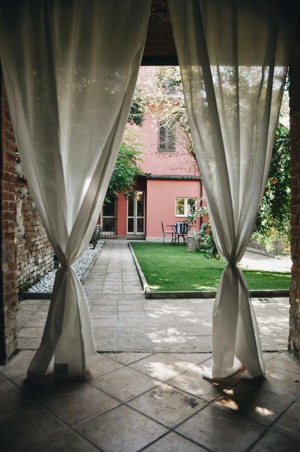 Garden Vittoria Villa Cremona Bagian luar foto